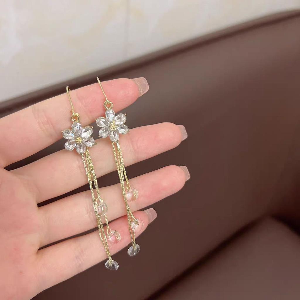 Luxury Tassel Earrings Crystal Flower Design Elegant Fairy Fashion Jewelry for Women