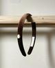 Oar Vintage Mood Cameo Velvet Slim Hairband [Brown]