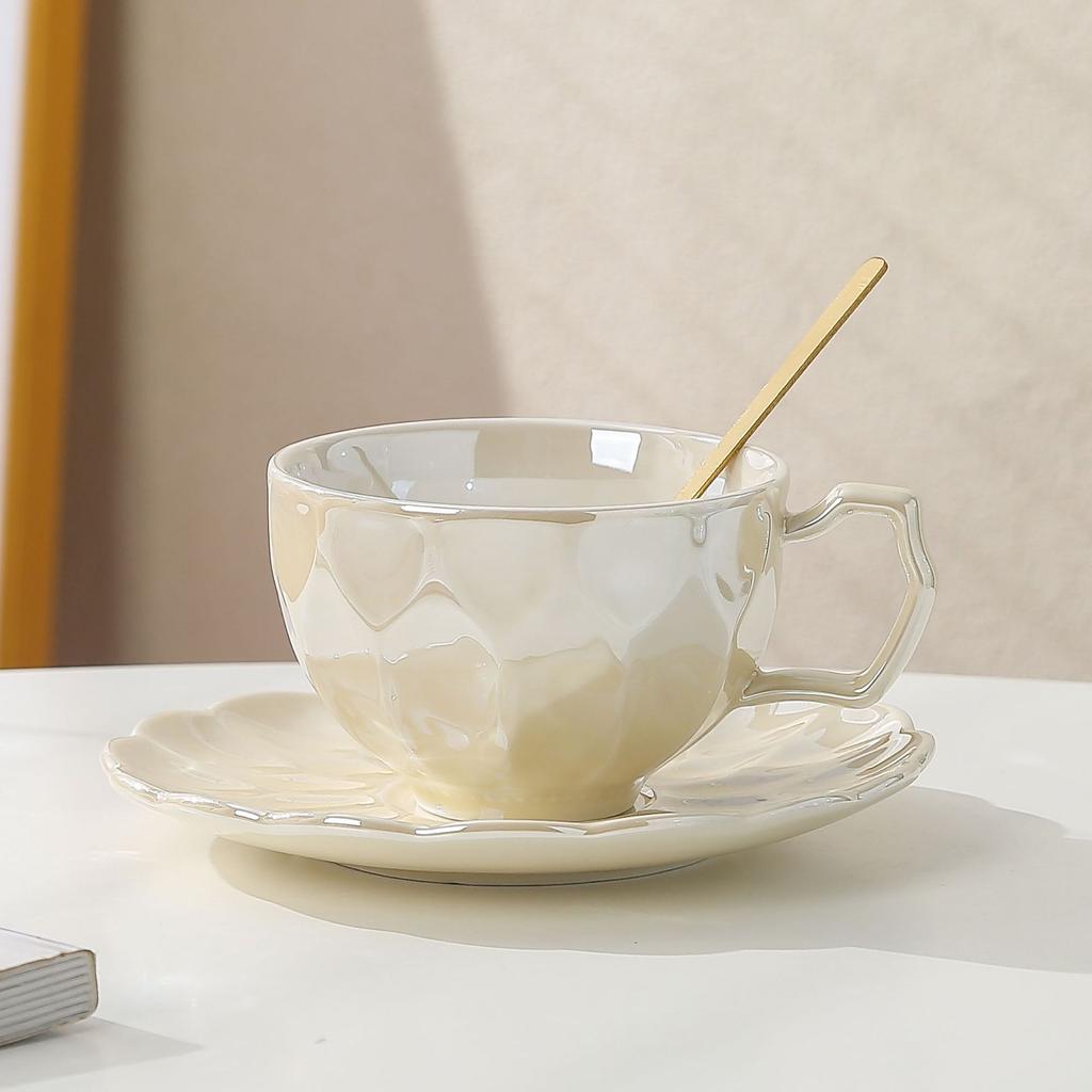 Souvenir Coffee Cup with Spoon Pearl Glaze Mug Saucer To Give Customers Gifts To Drink Water In The Office Cup Fresh