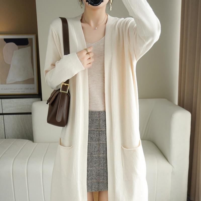A New Mid-length Coat Sweater for Autumn and Winter. Wear A Solid-colored Long-sleeved Sweater Over A Knee-length Knitted Cardigan for Women