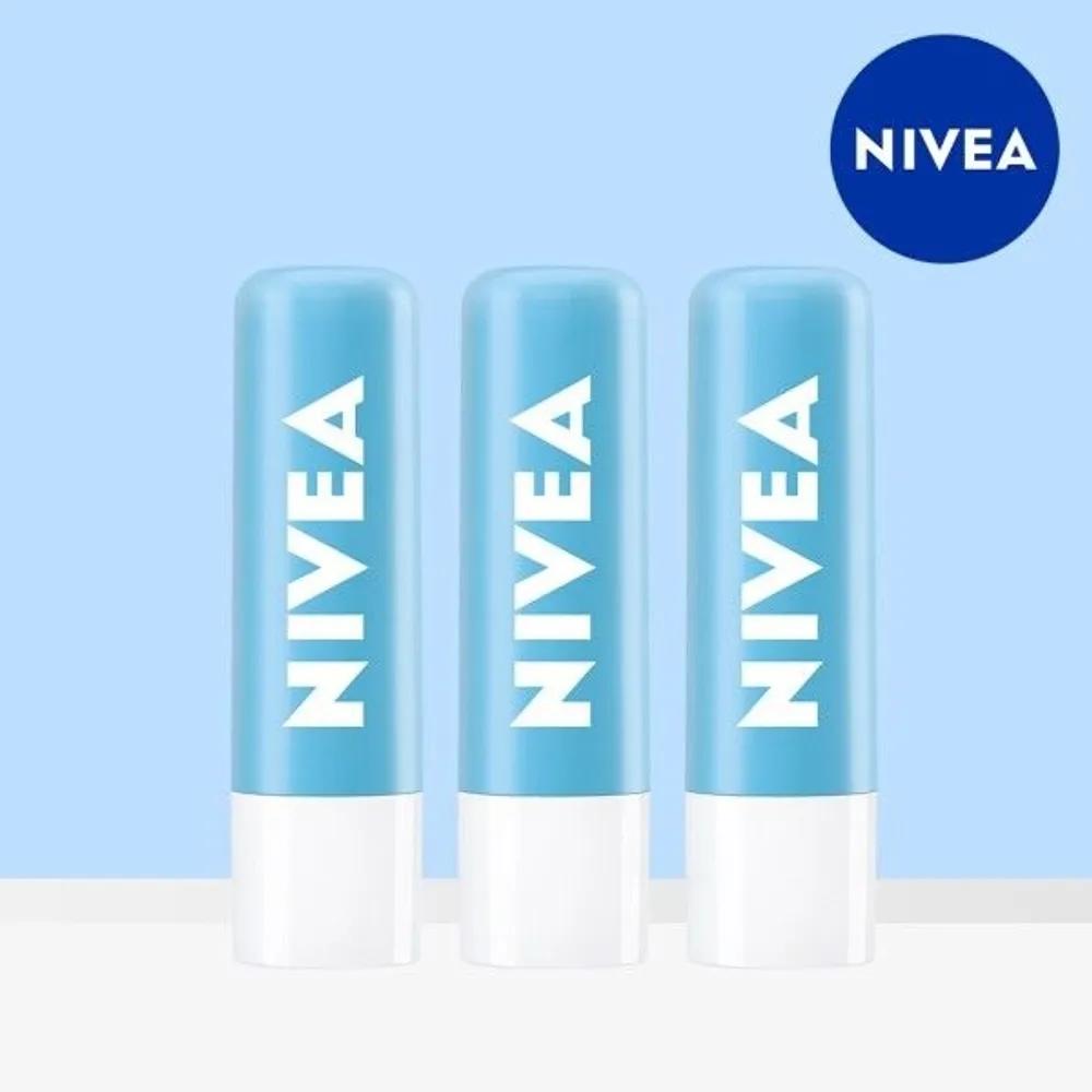 

NIVEA Lip Care Moisture 4.8g 3 pieces