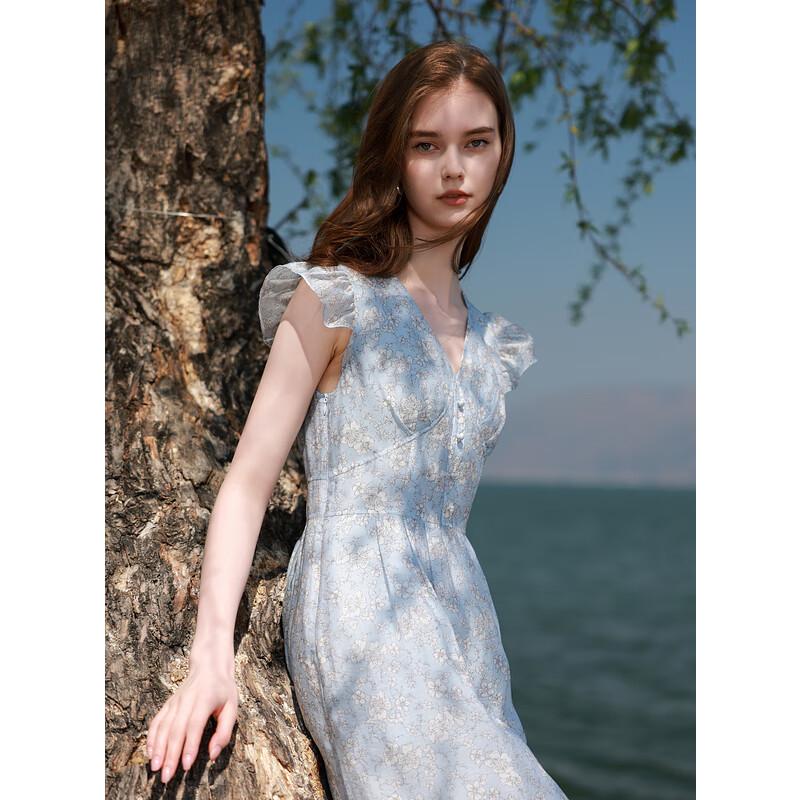 

Sancai French V-Neck Flutter Sleeve Floral A-Line Maxi Dress S