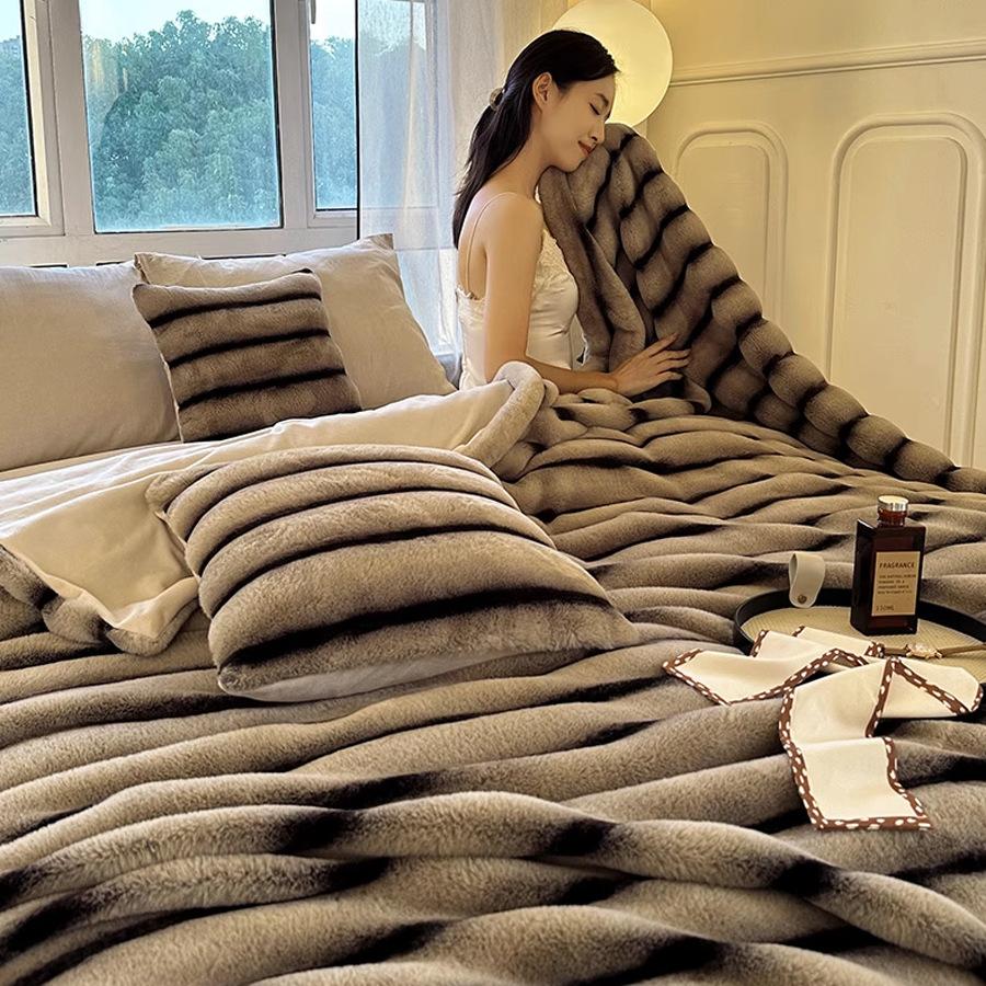 Soft Flannel Throw Blanket Lightweight Warm Bed Blanket For Bedroom Couch