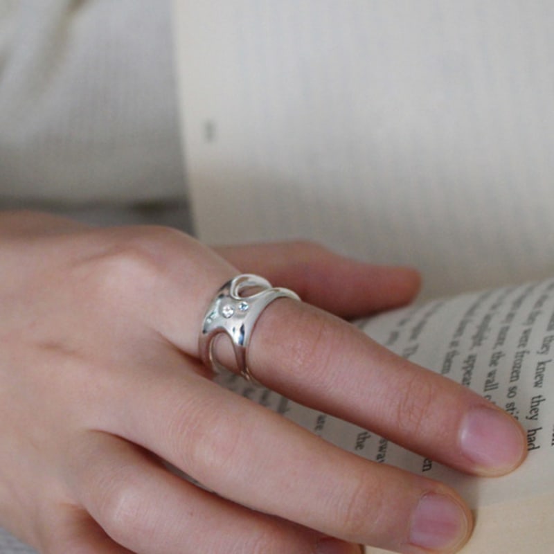 overcozy Bold double qubic ring