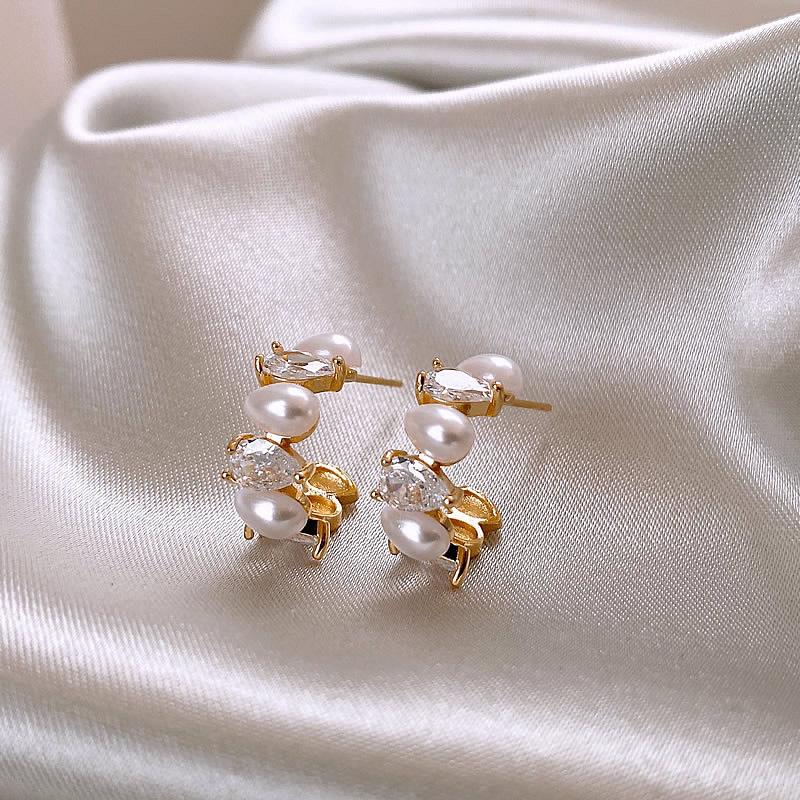 Elegant 2023 French Zirconia Pearl Stud Earrings - Versatile & Fashionable Accessories
