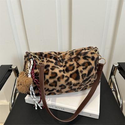 Simple and Large-capacity Bag 2025 New Trendy and Fashionable Leopard Print Plush Tote Bag Atmospheric Fluff Shoulder Bag Women's Bag