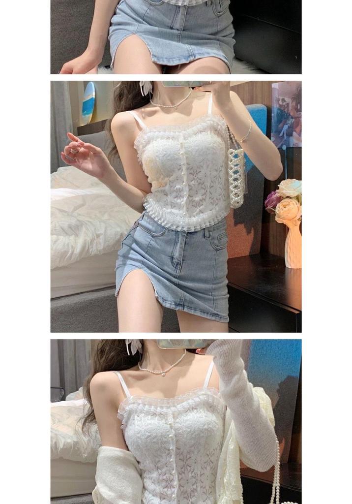 Lace Camisole: Backless, Hollow, Pleated, Elastic, Mid-Length, Strapless Bandeau for Women's Inner & Outer Wear.