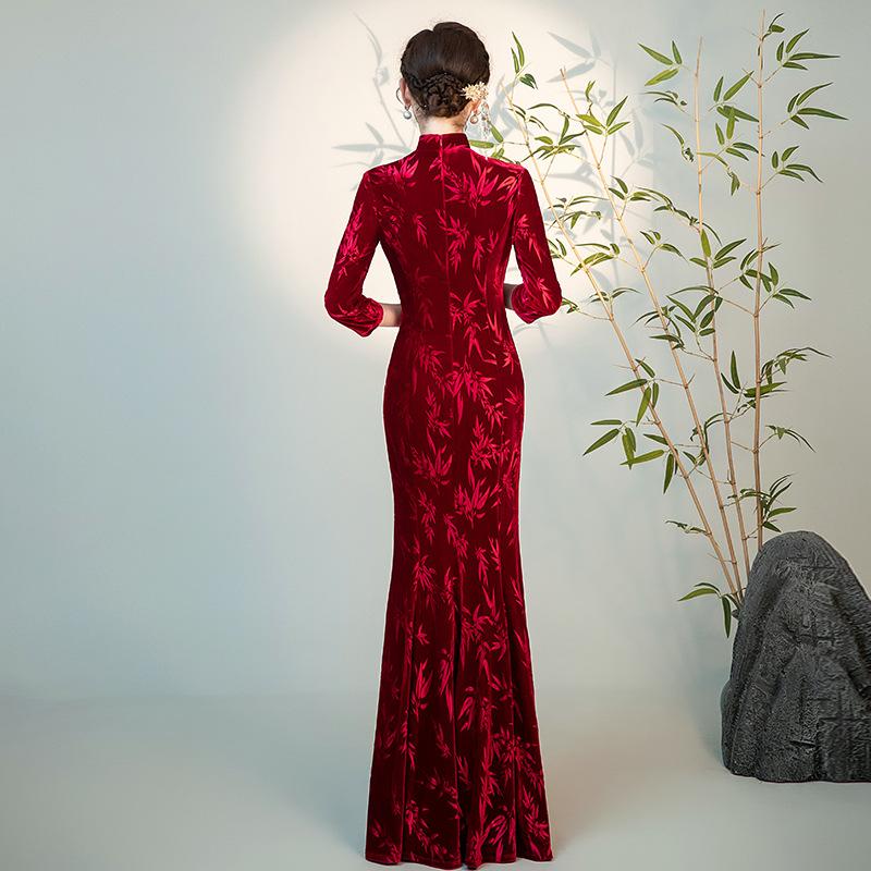 Improved red velvet fishtail cheongsam autumn new high-end temperament happy mother-in-law wedding dress large size daily