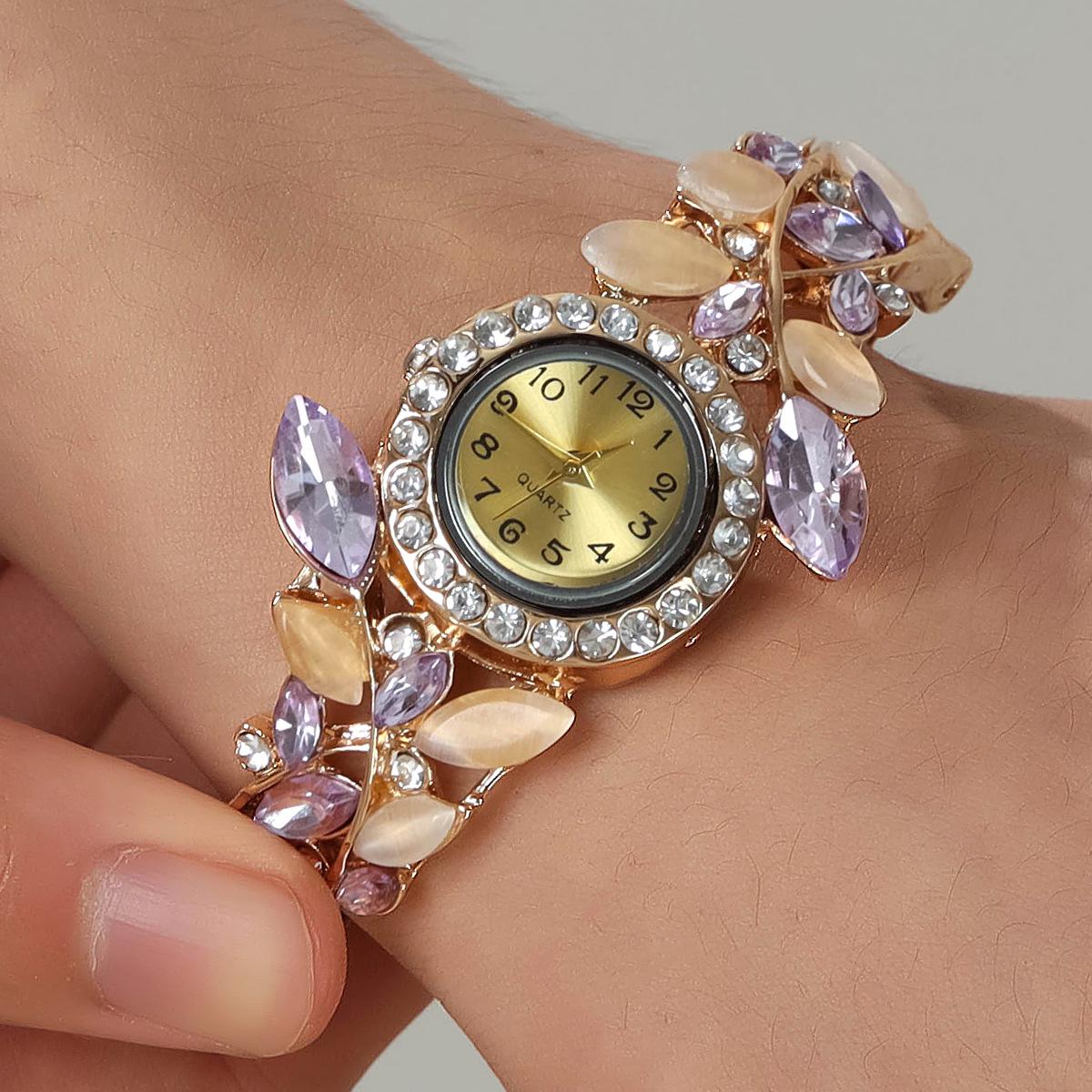 Korean Style Rhinestone Adorned Ladies  Quartz Bracelet Watch