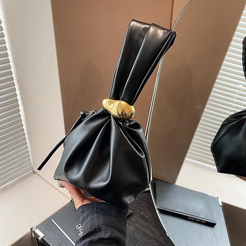 

Design Mini PU Leahter Underarm Bags for Women Fashion Knotted Female Retro Shoulder Bag Wrist Handbags and Purses KTY 16x13x16cm