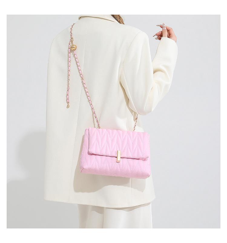 This Year's Trendy Women’s High-End Single Shoulder Bag - 2024 Summer Fashion Small Square Chain Bag.