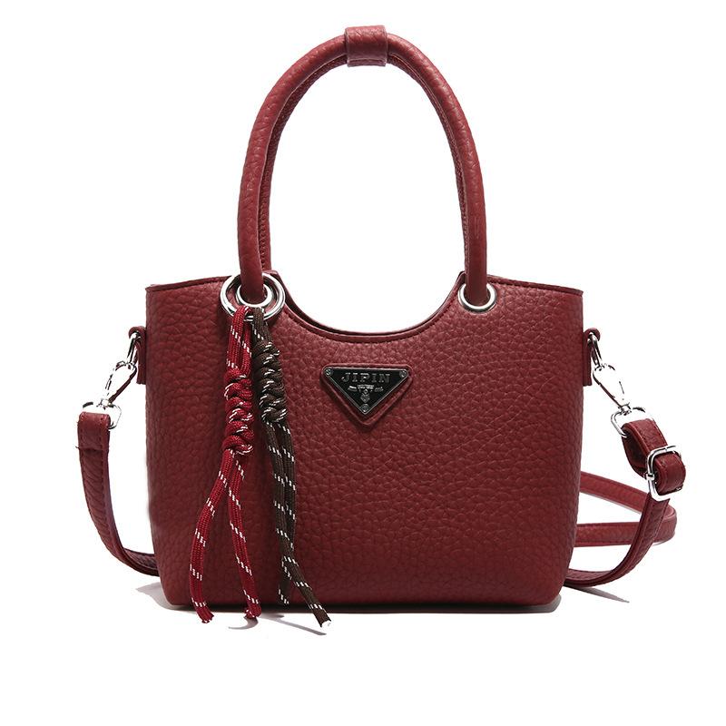 

Высококачественная текстурированная маленькая квадратная сумка для женщин, стильная нишевая сумка на одно плечо и через плечо