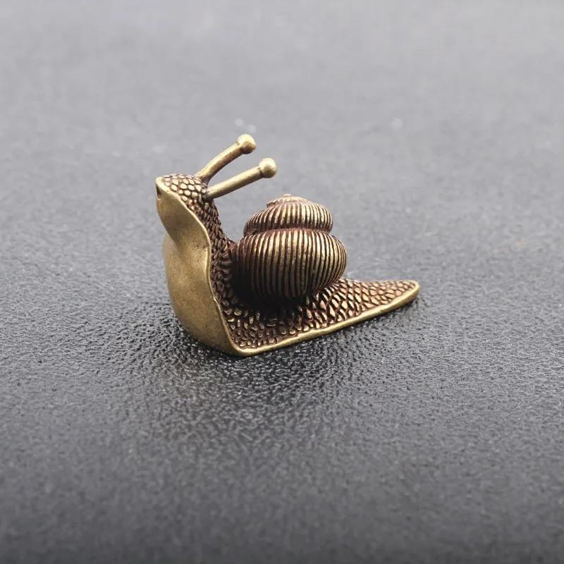 Mini Snail Personality Retro Pure Copper Statue Ornaments Desk Antique Brass Tea Pet Collection Home Decorations for Living Room