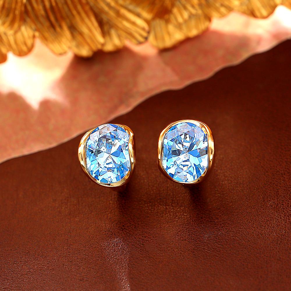 Elegant 24K Gold-Plated Copper Necklace with Blue Zircon and Matching Earrings - Versatile, Romantic, and Fashionable Clavicle Chain Set