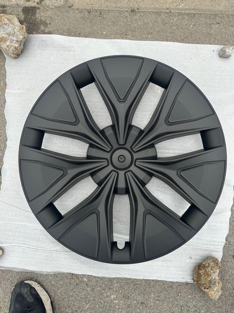 19-Inch Decorative Wheel Cover for Tesla Model Y (2021-2024) - Full Coverage Protection