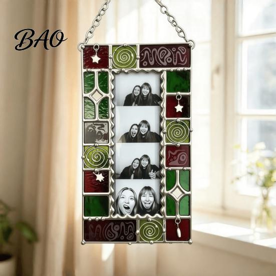 Holiday Commemorative Keepsake Acrylic Photo Frame Light Catcher, Retro Stained Glass Style Hanging Home Soft Furnishing Decor Display with