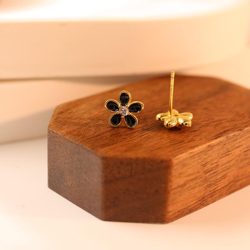 Epoxy Mini Flower Earrings Small Fresh French Retro Hong Kong Style New Earrings Earrings