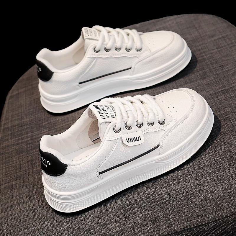 2025 new thick-soled little white shoes women's spring flat-soled fashion versatile explosion showing feet small casual sports board shoes