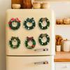 1PC Green Cute Christmas Fridge Magnet Holiday Decor Magnetic Disc with Floral Wreath Gifts For Friends Plastic Home Decor
