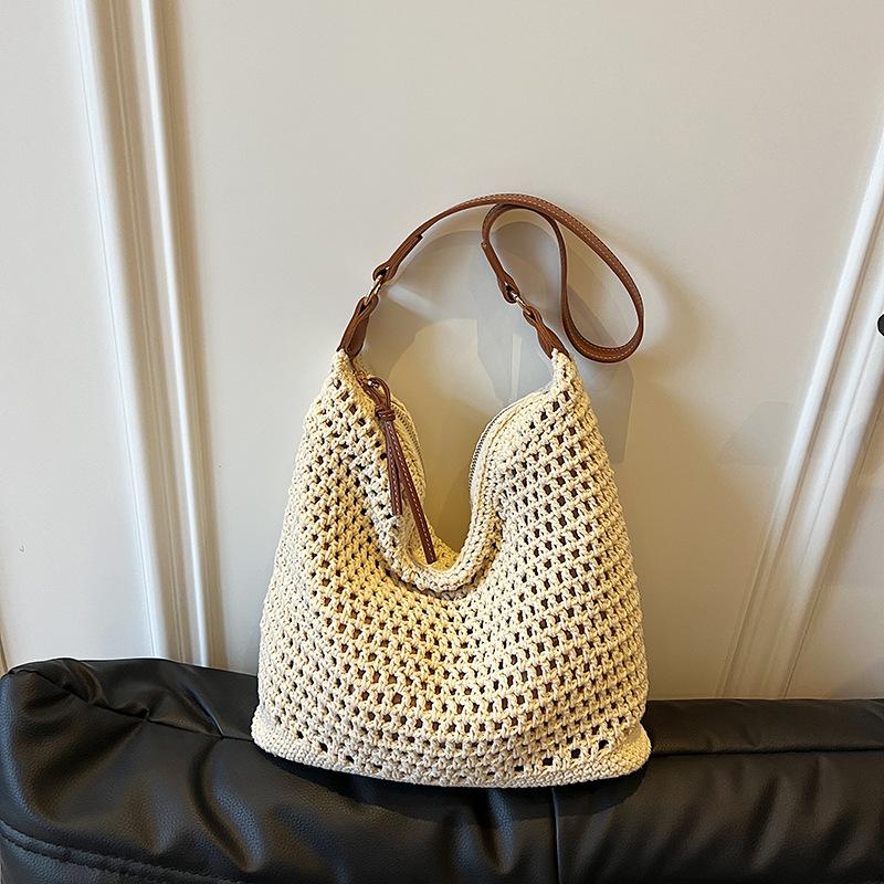 Straw Bag Women's Summer New Shoulder Seaside Versatile Beach Bag High-end Tote Bag Woven Bag