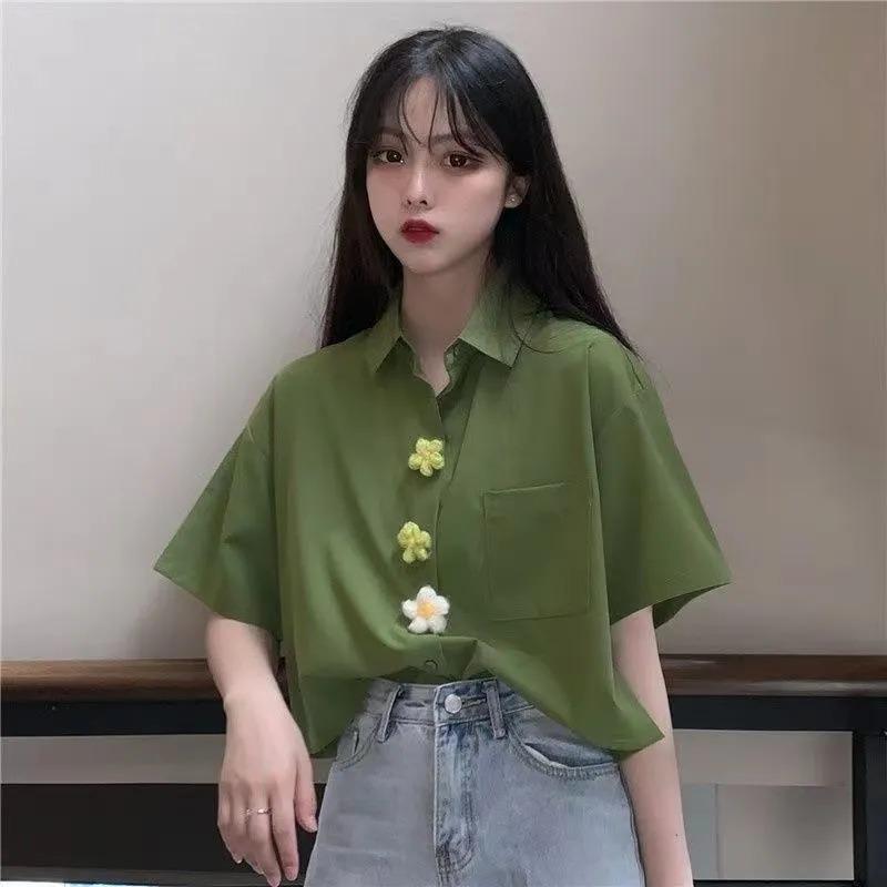 Women's Loose Fit Green Short Sleeve Shirt with 3D Flower Decor Casual Lapel Blouse with Pocket