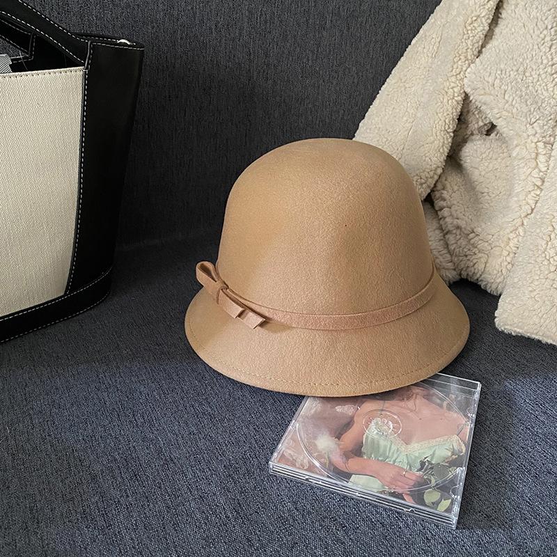 New Hepburn Woolen Bucket Hat Women's French Retro Autumn and Winter Top Hat Basin Hat Elegant White Hat
