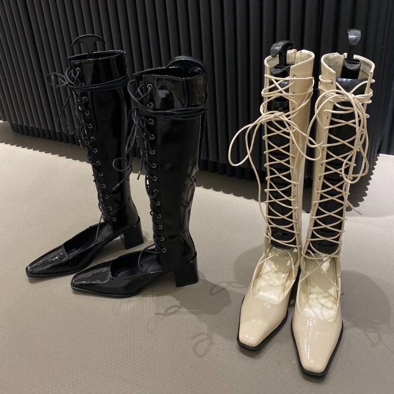 Autumn and Winter New Fashion Versatile and Genuine Feeling Retro Square Headed Dark European and American Hollow Strap Boots