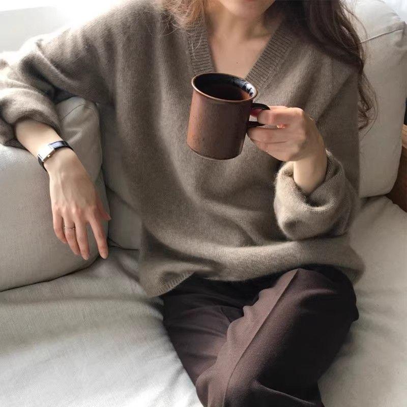 2025 autumn and winter new Korean version of thin casual style women's V-neck simple sweater loose and lazy knitted bottoming shirt women
