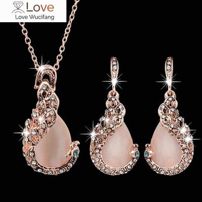 3 teile/satz Schmuck Sets Frauen Elegante Wassertropfen Strass Anhänger Halskette Haken Ohrringe Schmuck Set