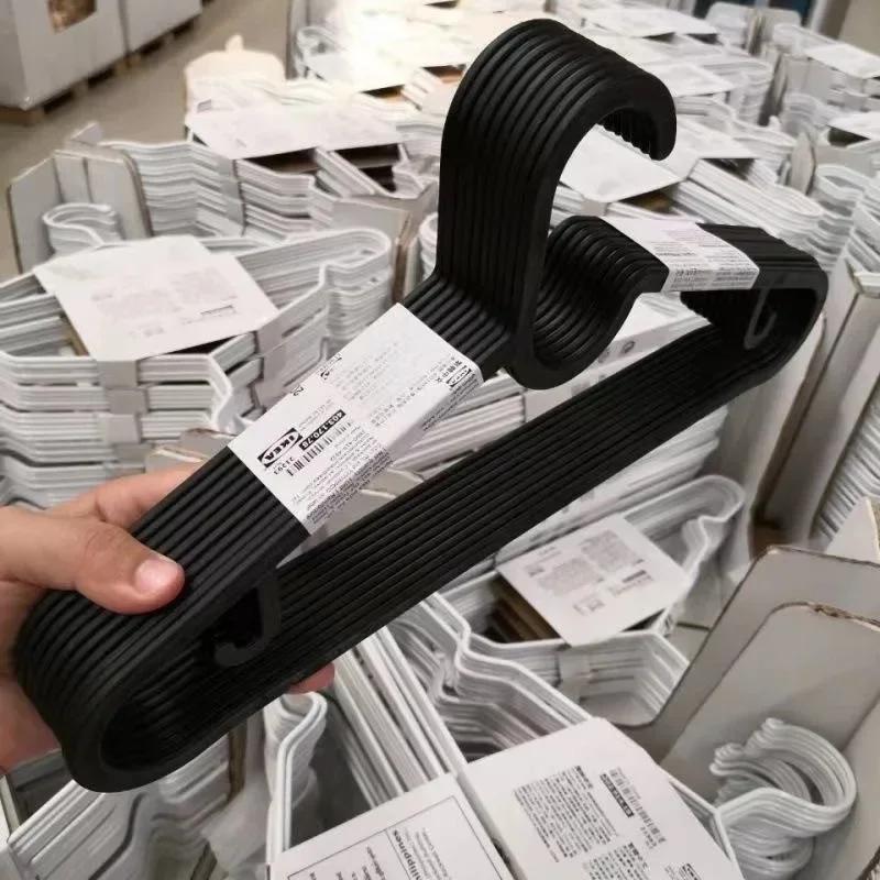 

Пластиковые вешалки для одежды, вешалка для шкафа, легкие, экономящие место, вешалки для белья, прочная черная вешалка для пальто с крючком для дома и общежития 10pcs чёрный