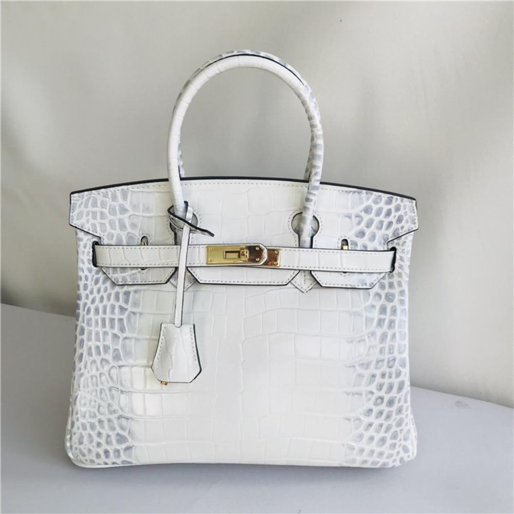 This Crocodile-patterned Cowhide Women's Bag Is a Fashionable Hand-shoulder Crossbody Bag with a Sense of Luxury and Elegance