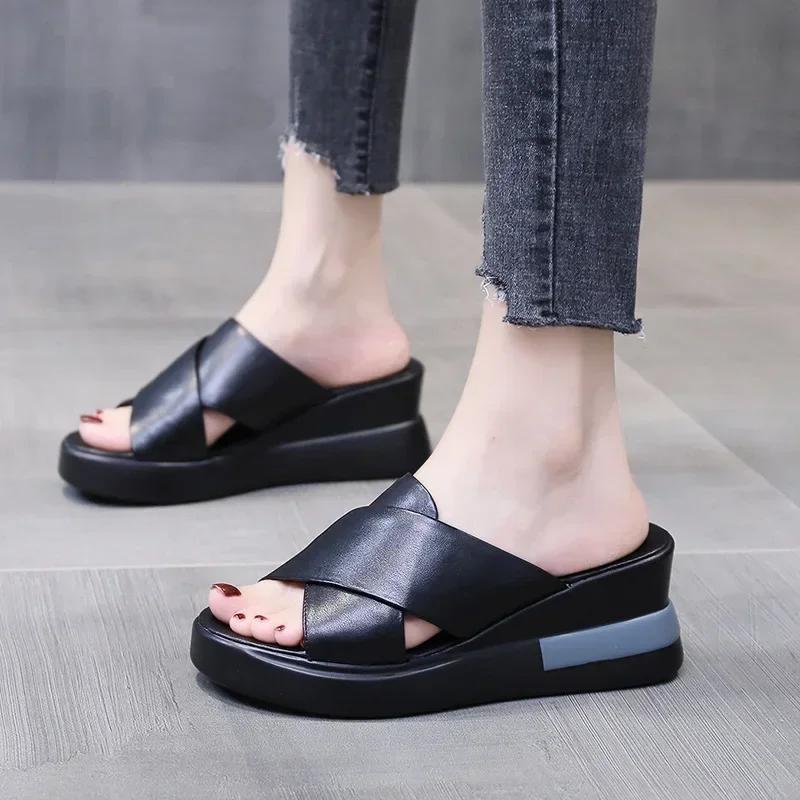 Neue Mode Sommer Damen Sandalen Luxus Keilabsatz Hausschuhe Schwarz Plateau Schuhe für Damen Schuhe Zapatos De Mujer Übergröße 36-42
