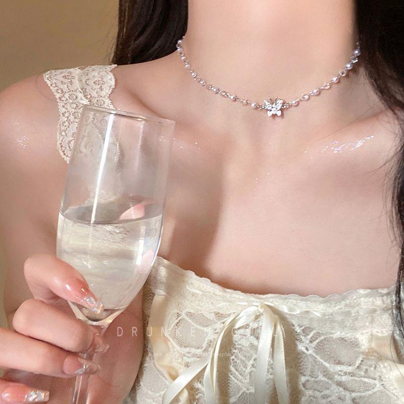 New crystal pearl butterfly necklace female summer niche design sense simple temperament choker collarbone chain