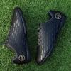 Children's Football Boots Leather Short Nail Professional Training Young Outdoor Men's Football Shoes