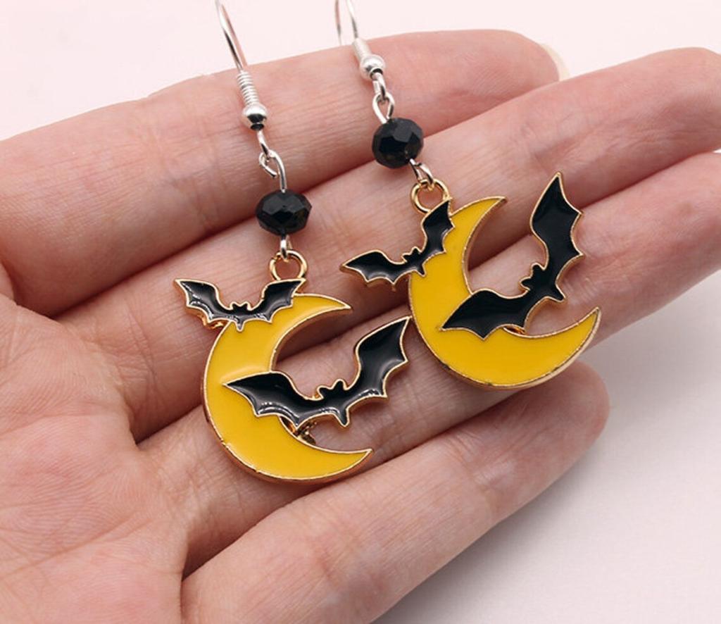 Creative Gothic Yellow Drip Glaze Crescent Moon Black Vampire Bat Dangle Earrings for Women Halloween Party Cute Jewelry Gifts