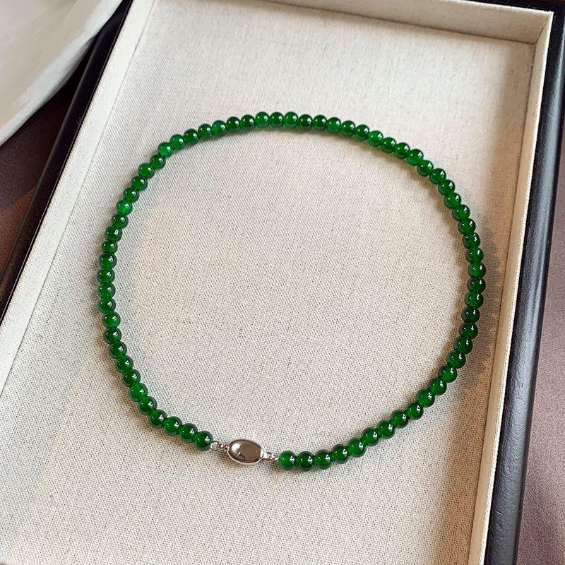 

Emerald Fancy Niche Style Clavicle Chain Beaded Dark Emerald (10mm)