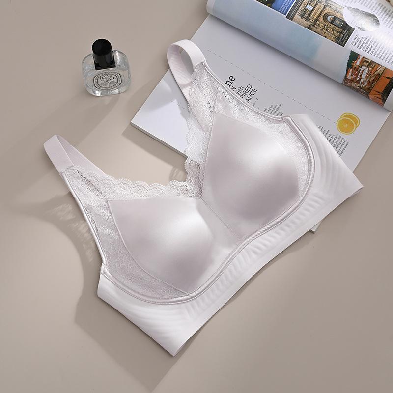 Lace Satin Gather Bra for Large Busts - Minimizing, Seamless, Comfortable, Wire-Free, Fixed Water Drop Cup