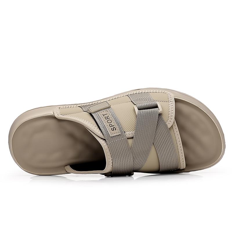 Fashion Hot Sale 2025 Men's Korean Streetwear Slides Fashionable Comfortable Slippers Lightweight Material Anti-Slip Beach Home Sandals