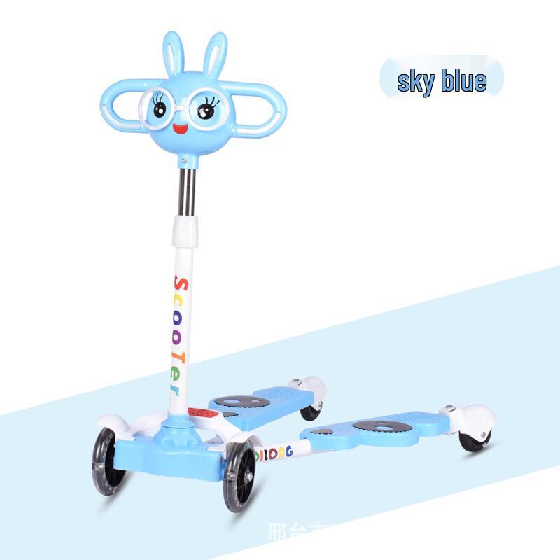 Hengshilong Kids Scooter with Flashing Wheels and Music