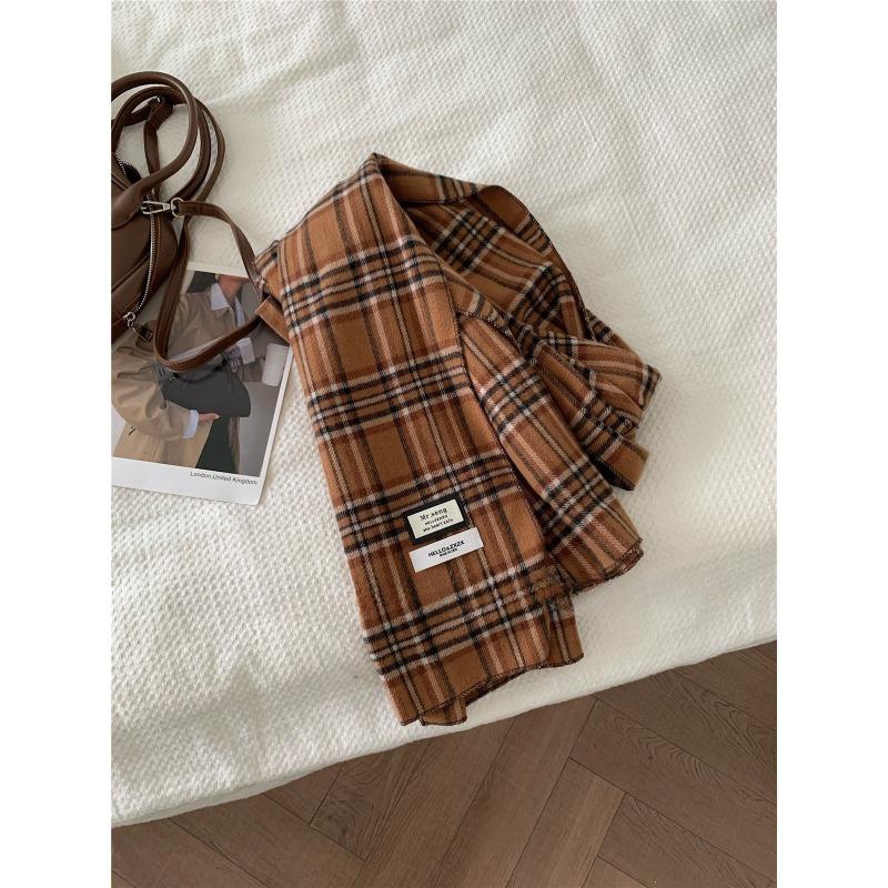 Retro Green Plaid Scarf for Women Winter Korean Version Versatile Thickened Student Shawl Dual Purpose Warm Knitted Scarf