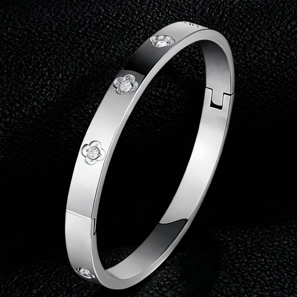 18K Gold-Plated Stainless Steel Bracelet for Girls & Women with Diamond Inlay - Retro Stackable Design