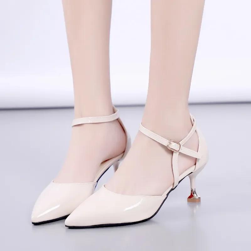 Fashion Womens Shoes Brand Yellow Open Toe Comfort Mid Heel Pumps Spring Summer High Heel Party Banquet Shoes Lady Elegant Black Sandals