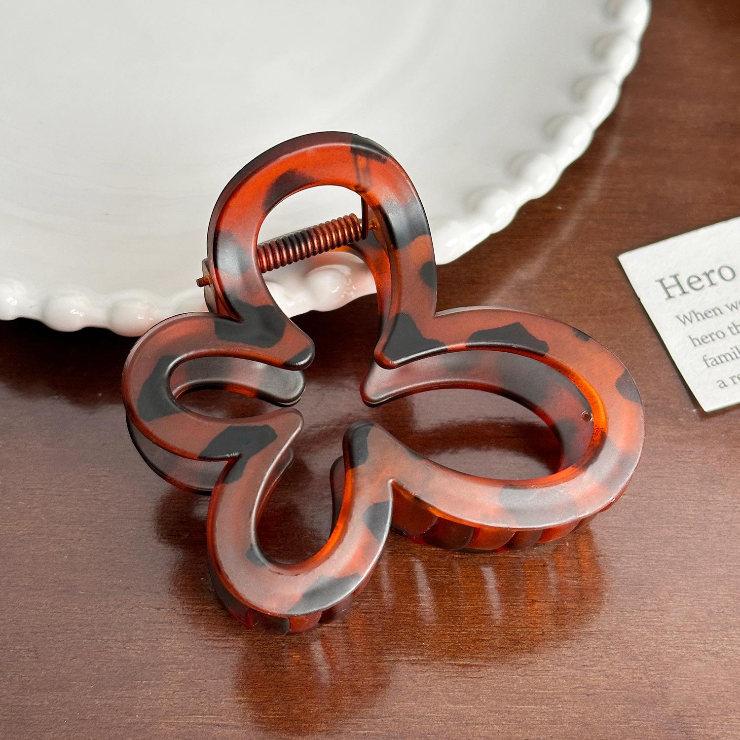 

Трендовая и яркая заколка-краб в виде бабочки для женщин, дополняющая повседневные и формальные образы Orange7cm