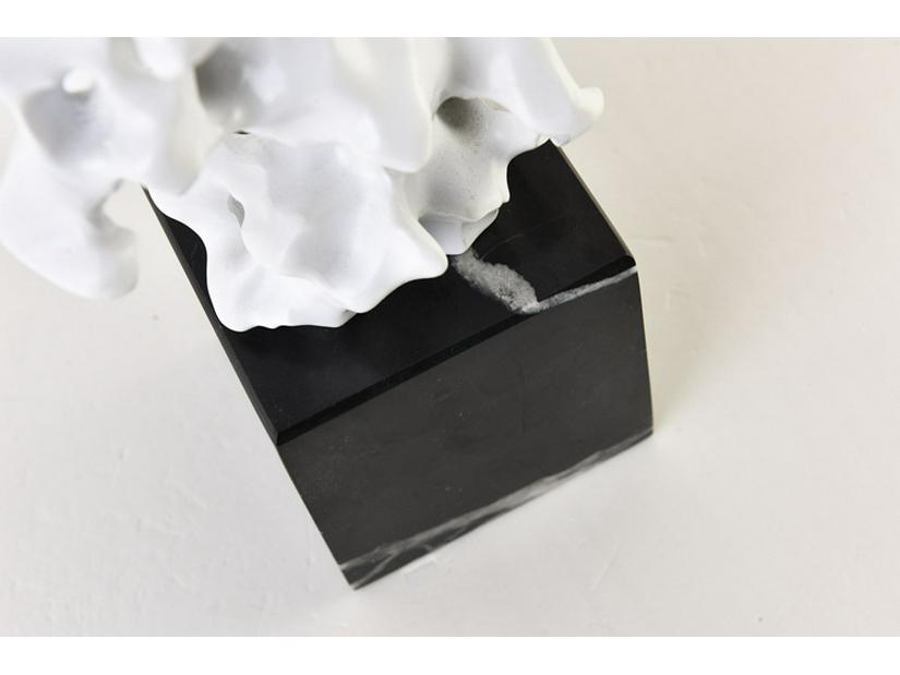 Luxurious Taihu Stone Ornament for Hotel, Office, and Living Room Decor