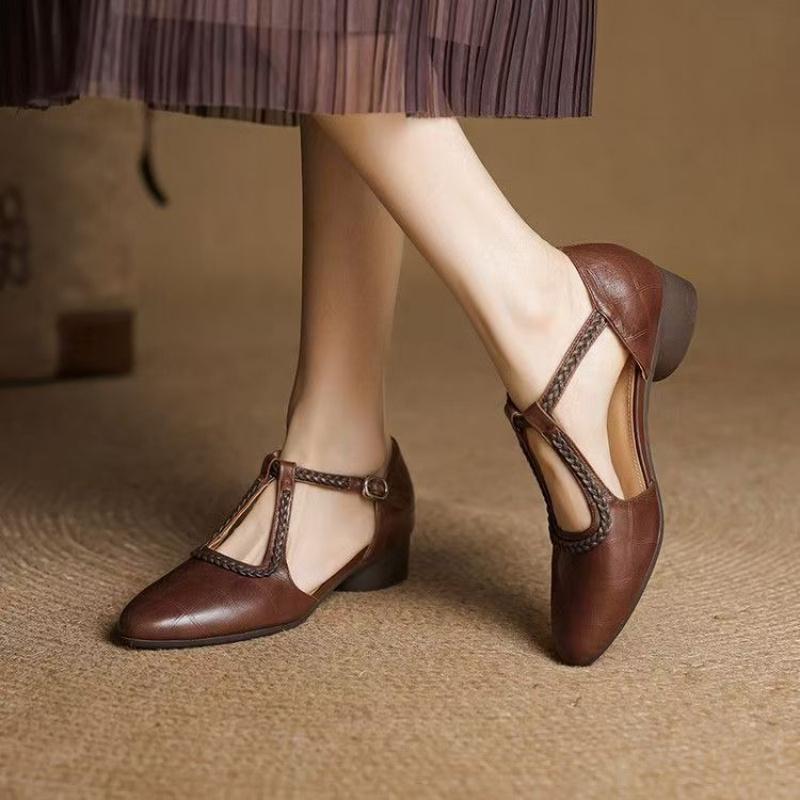

Retro Summer Women s Textured T-Strap Flat Sandals - Adjustable Ankle Buckle with Woven Detail for Casual & Formal Occasions 39EU/CN40 коричневий