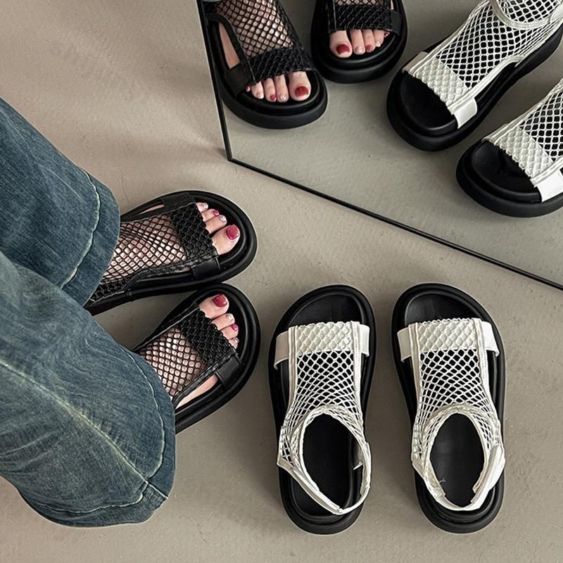 Fashion Fashion Hollow Breathable Casual Sandals for Women's 2025 Summer New Open Toes Comfortable Thick Soled Beach Platform Cool Shoes