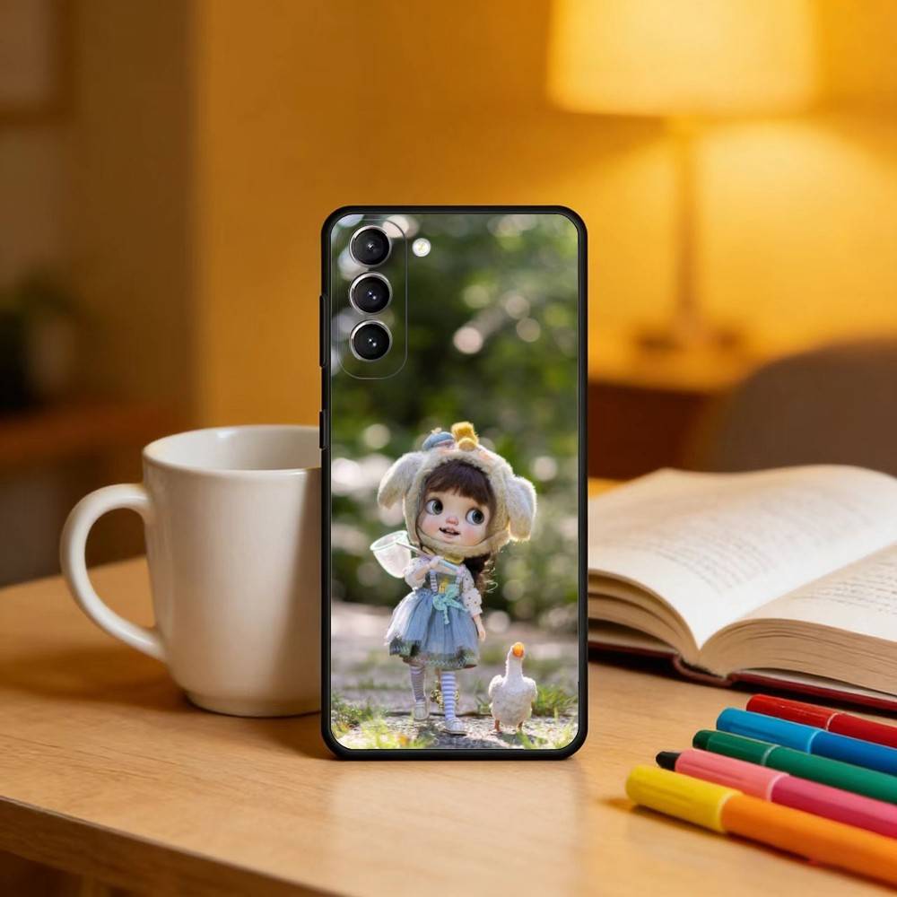 Fashion Doll Blythe Phone Case For Samsung S25,24,23,22,30,21,10,9,Ultra,Plus,Lite,FE,4,5 G Soft Black Case