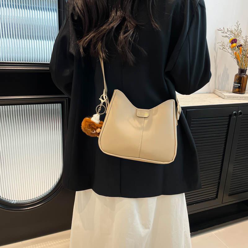 Versatile Fashion Small Bag Women's 2025 New Feeling Foreign Shoulder Bag Underarm Bag Splicing Texture Messenger Bag