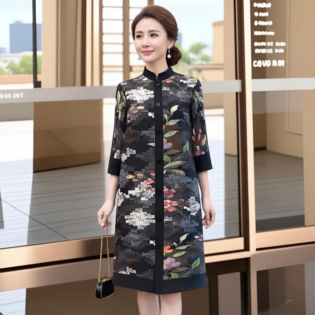Elegant Spring Pleated Floral Dress for Mature Women