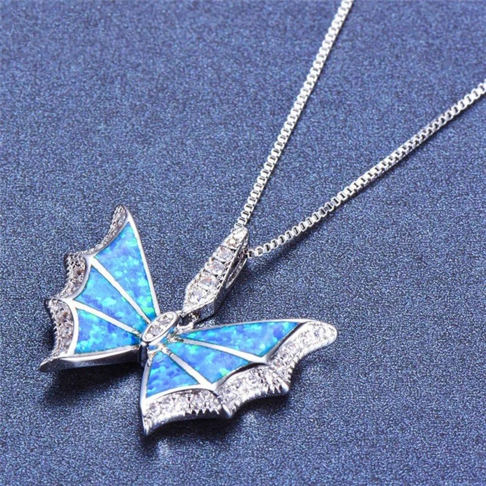 Simple Fashion Trend Ladies Butterfly Pendant Necklace Creative Personality Party Popular Zirconia Female Necklace Accessories
